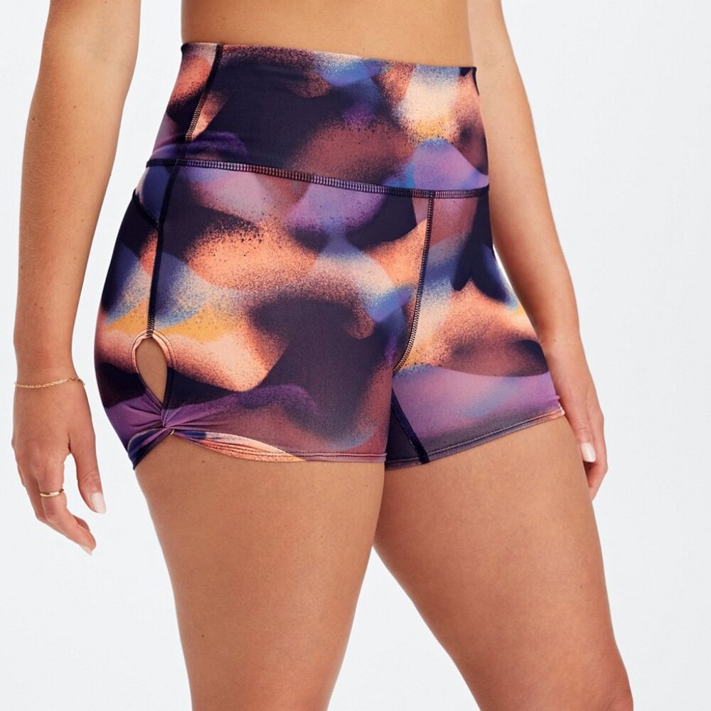 NWOT Fabletics Oasis PureLuxe High-Waisted Twist 3'' Shorts